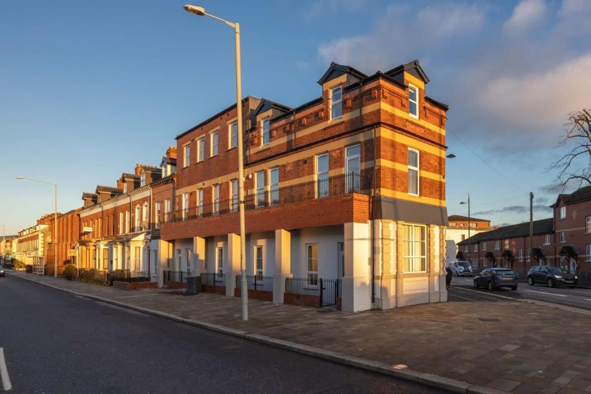 Contemporary 2 Bed Apartment -Belfast East Village Eksteriør bilde